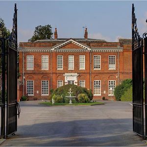 Baylis House Hotel